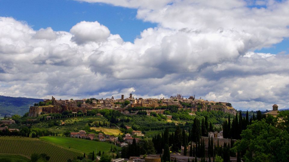 Orvieto: Guided Walking Tour of Underground Orvieto - Pozzo Della Cava: Etruscan Marvel
