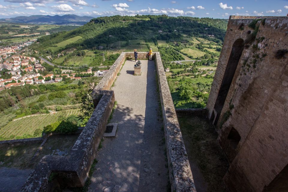 Orvieto: Old Town Guided Walking Tour - Key Attractions