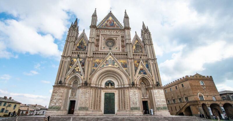Orvieto Walking Tour including Duomo tickets - Key Points