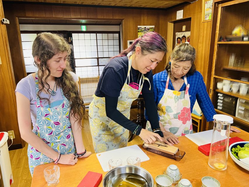 Osaka Authentic Tempura & Miso Soup Japan Cooking Class - Culinary Techniques