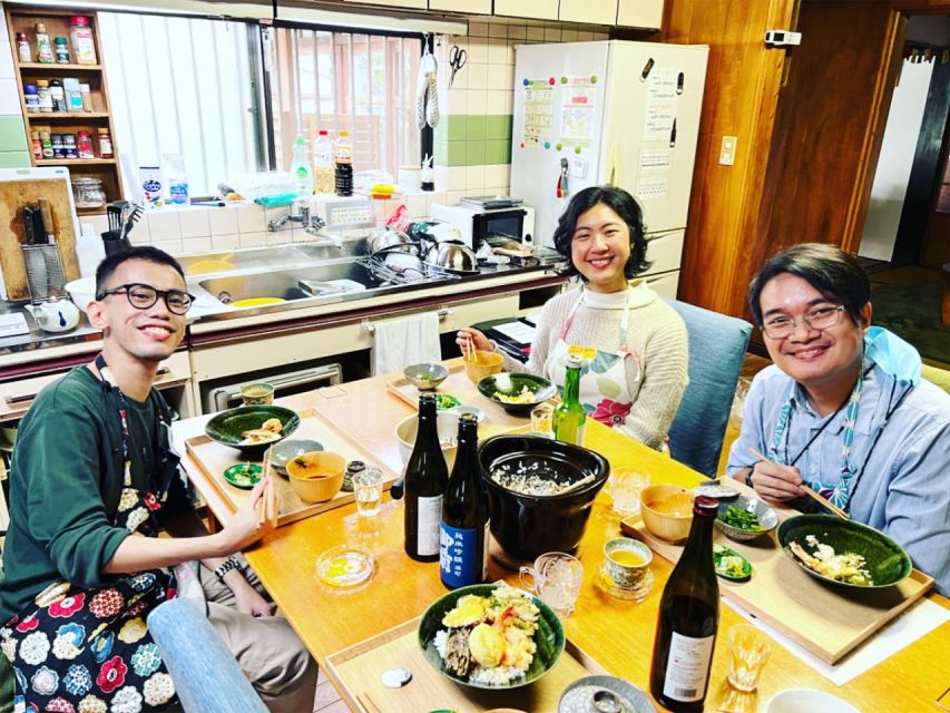 Osaka Authentic Tempura & Miso Soup Japan Cooking Class - Exclusive Izakaya Coleslaw