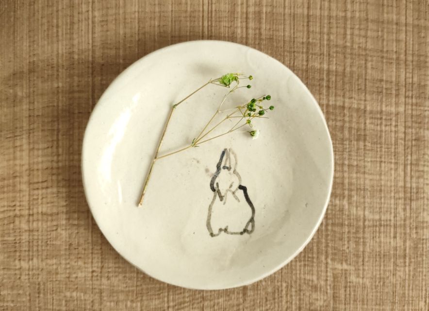 Osaka: Private Ceramic Painting Workshop - Painting Designs and Techniques