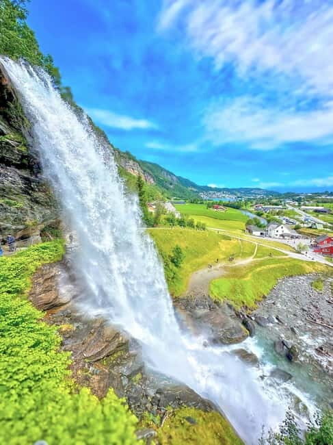 Oslo: 3-Day Western Fjords Tour with Bus and Hotel - Key Points