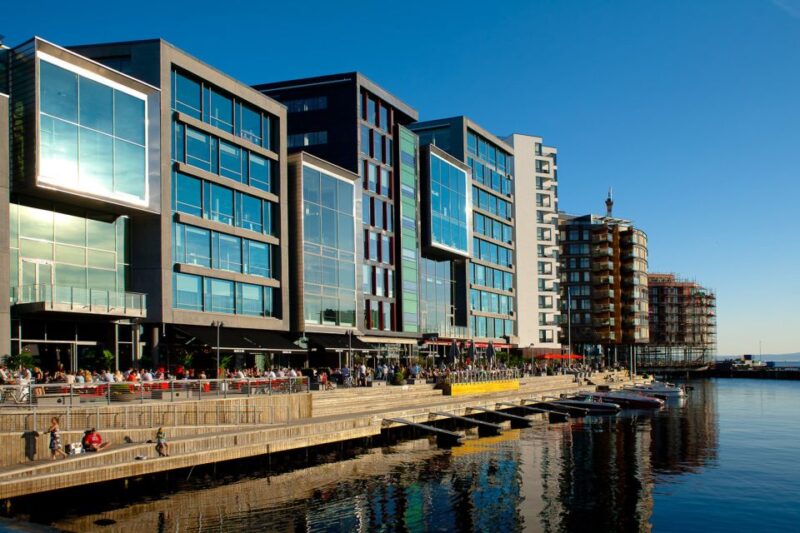 Oslo: Private City Center Highlights Guided Walking Tour - Good To Know