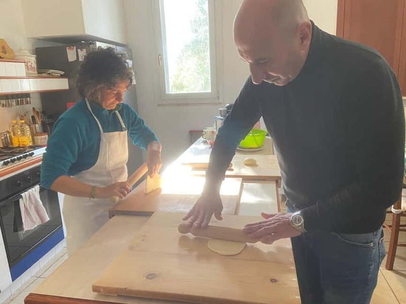 Ostuni: cooking class for fried panzerotti and puccitedde - What is the Ostuni Cooking Class for Panzerotti and Puccitedde?