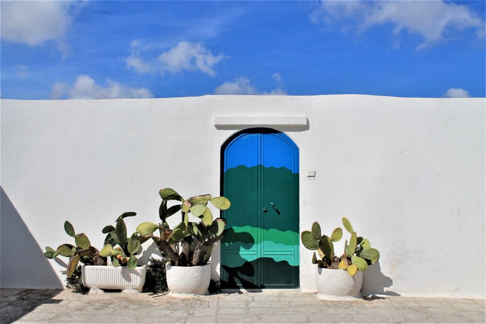 Ostuni: E-Bike Tour With a Glass of Wine & Bruschetta - E-Bike Exploration