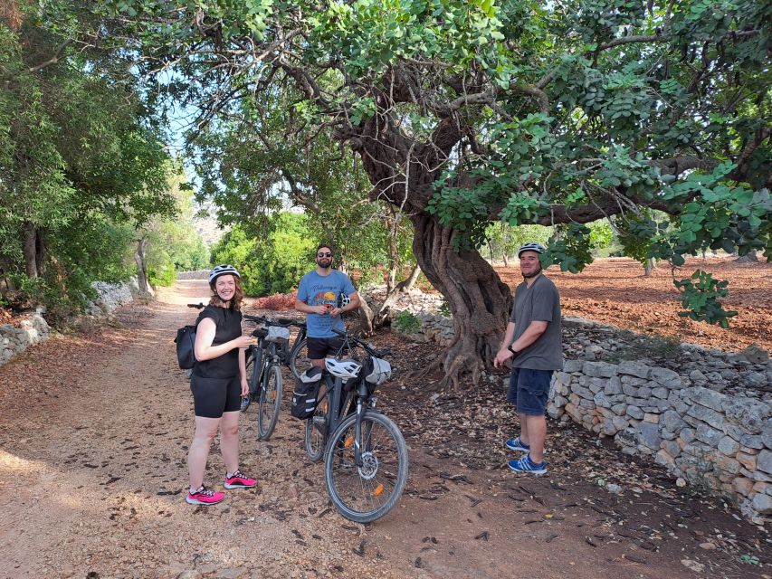 Ostuni: E-Bike Tour With a Glass of Wine & Bruschetta - Local Delicacies