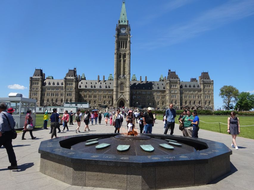 Ottawa City Scavenger Hunt and Self-Guided Walking Tour - Visiting Iconic Ottawa Landmarks