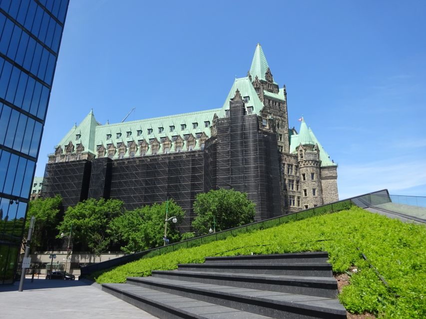 Ottawa City Scavenger Hunt and Self-Guided Walking Tour - Learning Historical Insights