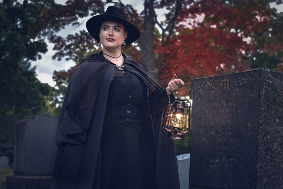 Ottawa: Haunted Night Walking Tour - Fully Outdoor Tour, Rain or Shine