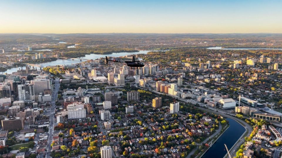 Ottawa: Helicopter Ride With Live Commentary - Panoramic Views of the City