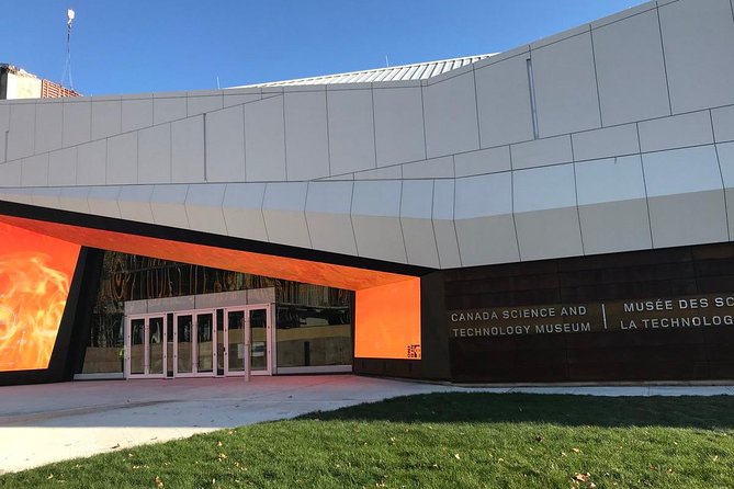 Ottawa Private Day Tour From Montreal - Guide Expertise