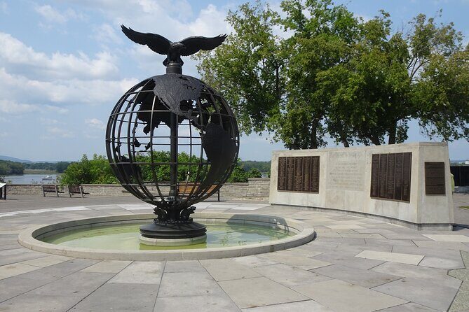 Ottawa Rideau River self guided walking tour and scavenger hunt - Who Will Love This Experience?