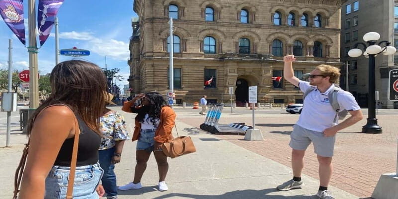 Ottawa: Small-Group Walking Tour with Boat Cruise - Key Points