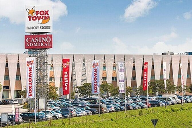 Outlet Serravalle o FoxTown Con Autista Privato Da Milano - The Sum Up