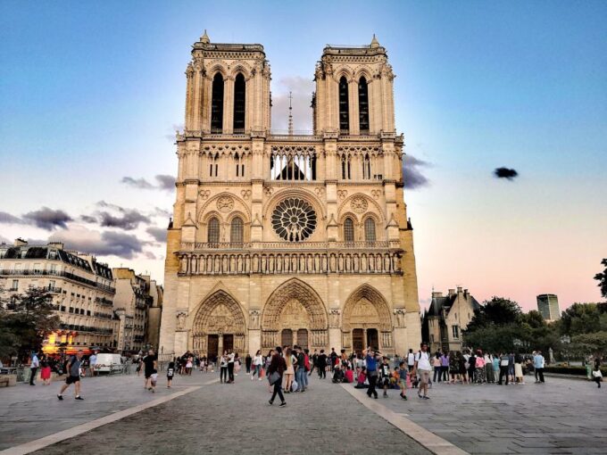 Outside Notre-Dame, Île De La Cité, St. Severin Church Tour - Highlights of the Itinerary