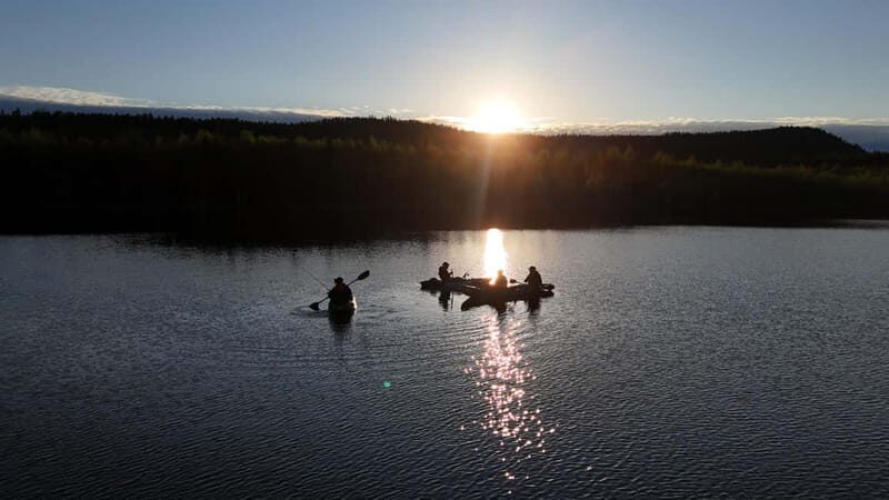 Överkalix: Midnight Sun Kayaking Tour with Dinner - Key Points