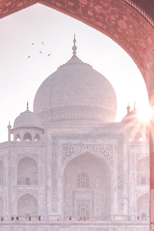 Overnight Agra With Kalakriti Show (Mohabbat E Taj Show) - Kalakriti Show