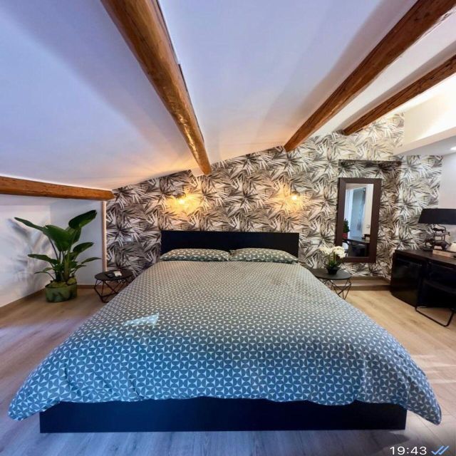 Overnight in Rome and Vatican Museums & Sistine Chapel - Checking In and Out