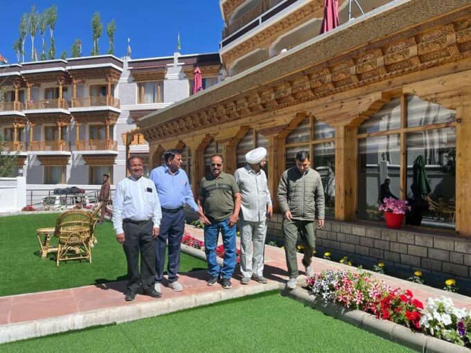 Overnight Pangong Tour From Leh & Thikse , Hemis Monasteries - Booking Details