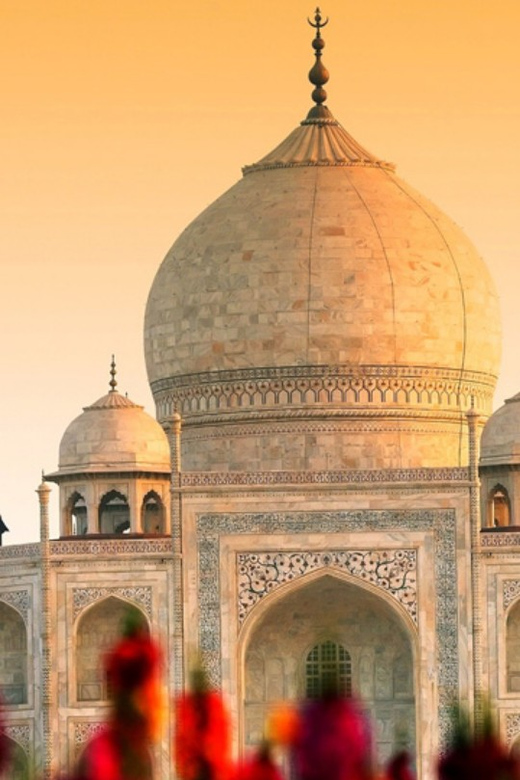 Overnight Taj Mahal Tour With Fatehpur Sikri - Day 1 Itinerary