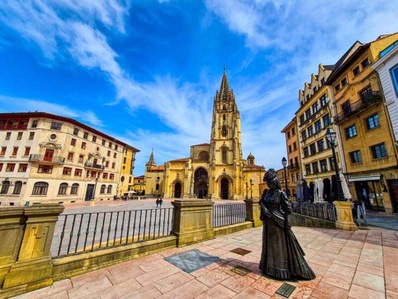 Oviedo: Cathedral Guided Tour - Gothic Architecture of the Cathedral