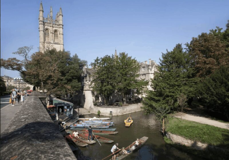 Oxford : Alumni-led Walking Tour - Exploring the Oxford Alumni-led Walking Tour