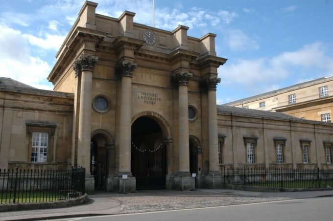 Oxford: City Bike Tour With Student Guide - Frequently Asked Questions