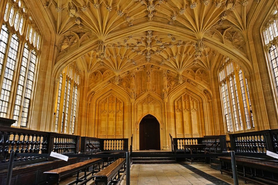Oxford: Harry Potter Film Tour Led by University Alumni - Accessibility Information