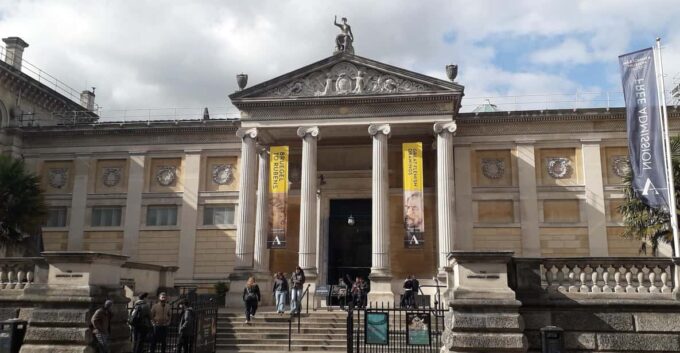 Oxford: Highlights of the City and University - Admission and Accessibility