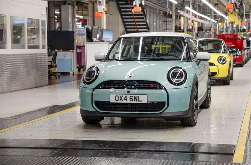 Oxford: MINI Factory Tour  Go Behind the Scenes - Authentic Feedback from Visitors
