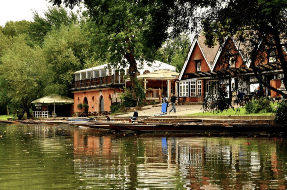 Oxford : Private Punt Tour - A Closer Look at Oxford’s Private Punting Experience