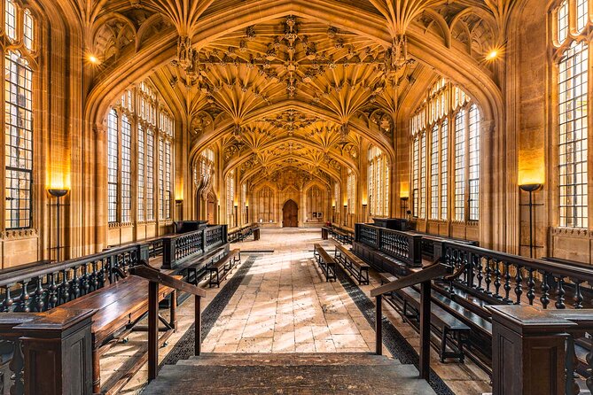 Oxford Private Walking Tour With Town-To-Gown Guide - Exploring Oxfords Historic Center
