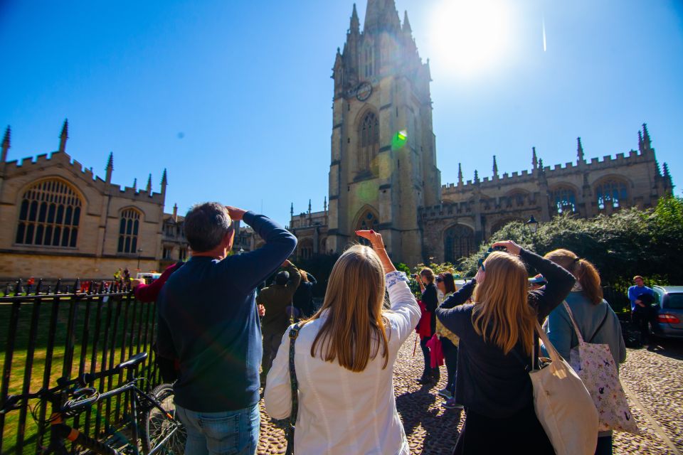 Oxford: Private Walking Tour With University Alumni Guide - Itinerary and Sites