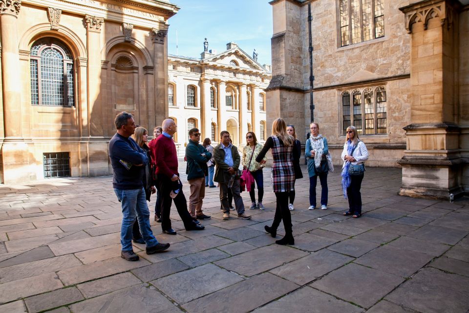 Oxford: Private Walking Tour With University Alumni Guide - Meeting Point Information