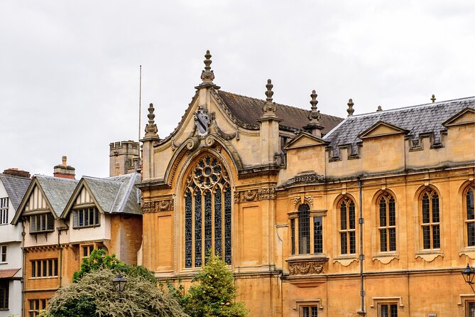 Oxford Scavenger Hunt and Highlights Self-Guided Tour - Tour Features and Inclusions
