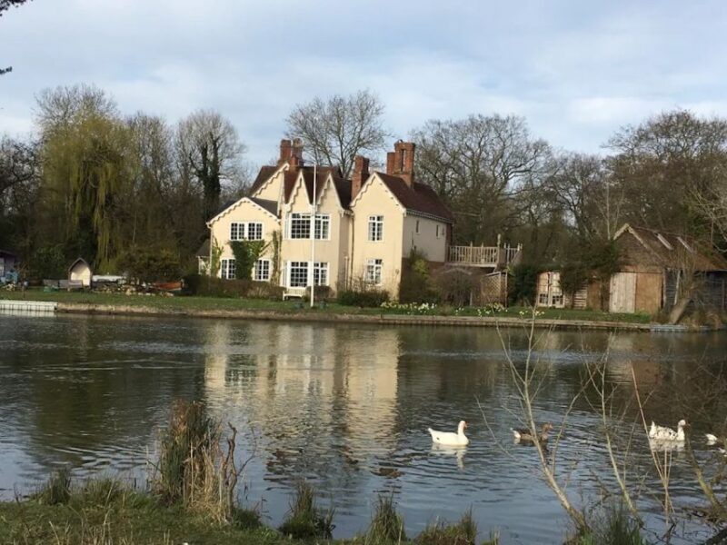 Oxford: Sightseeing Boat Cruise With Prosecco - What to Expect on Board