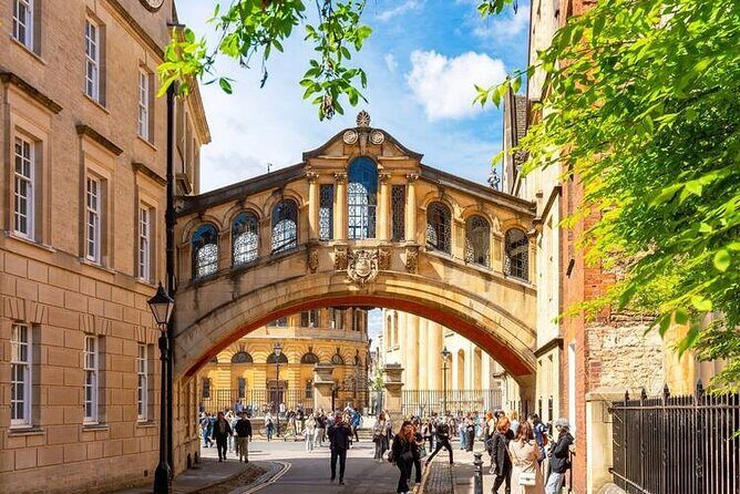 Oxford University Tour - An In-Depth Look at the Oxford University Tour