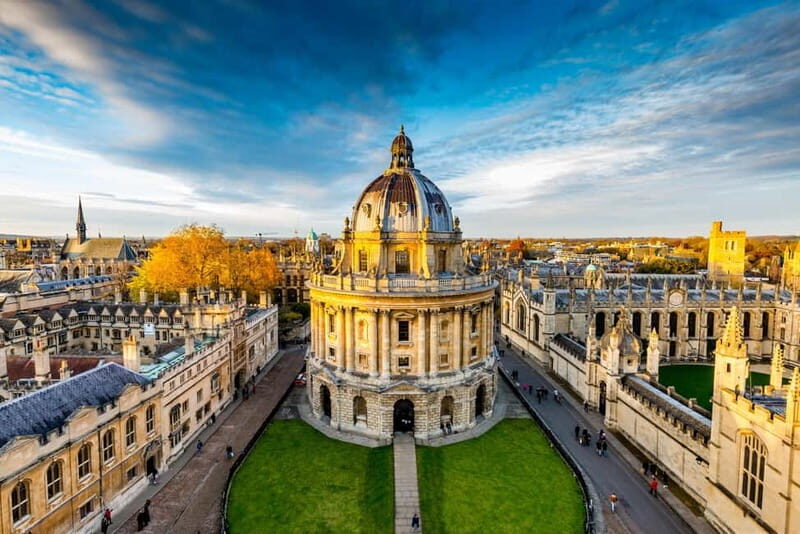 Oxford Walking Tour: Magic, University & Harry Potter Sites - An Authentic and Entertaining Introduction to Oxford  