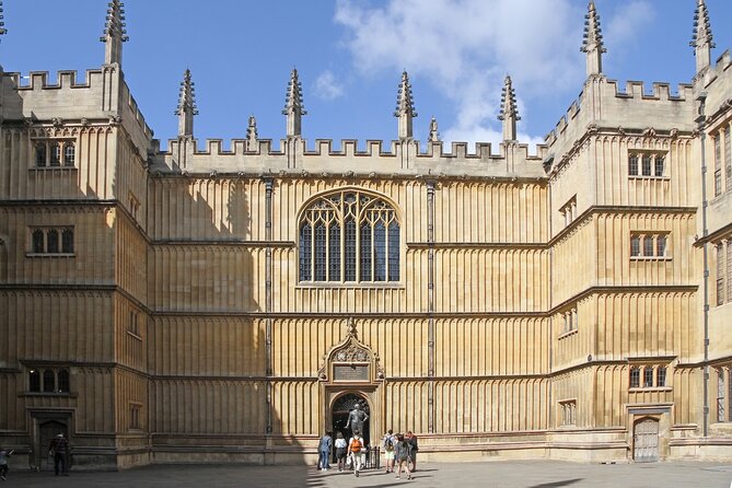 Oxford, Windsor and Eton - Day Tour From Brighton - Guide Profiles
