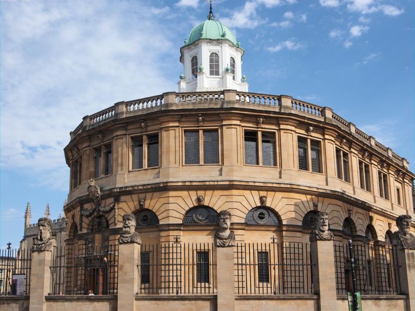Oxford's Architectural Gems: A Historic Walk - Exploring University Church