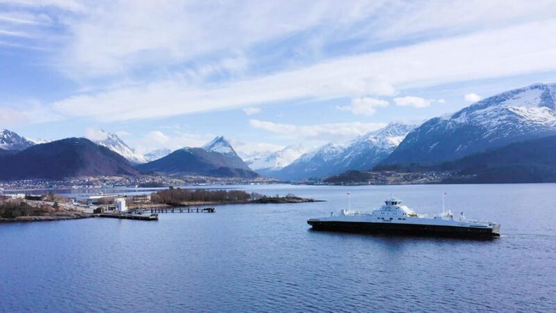 Øye: Fjord sightseeing bus tour, Øye to Ålesund one way - The Sum Up