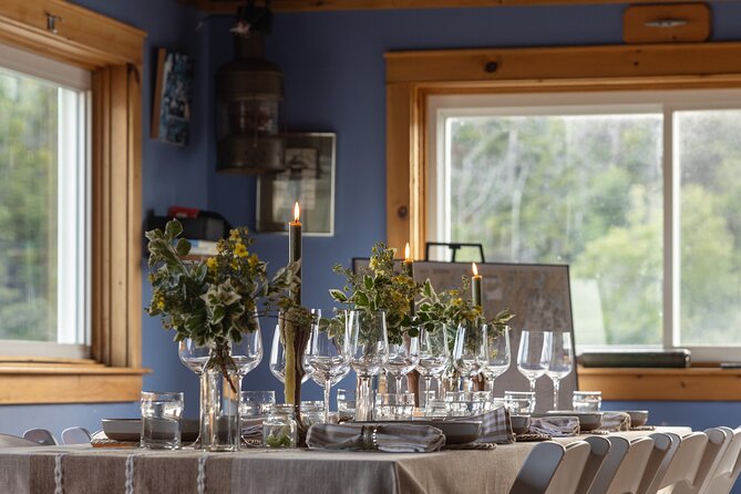 Oyster and Wine Tasting Review: A Coastal Delight - Knowledgeable Tour Guide