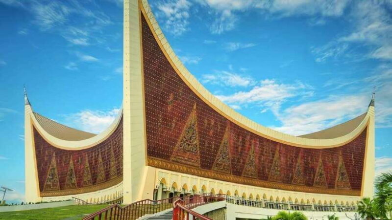 Padang : 3 Days Exploring Iconic Place of Padang - How the Tour Feels and What You’ll Take Away