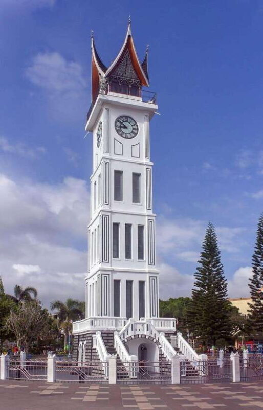 Padang : Wonderful City Tour Padang with Lunch - Key Points