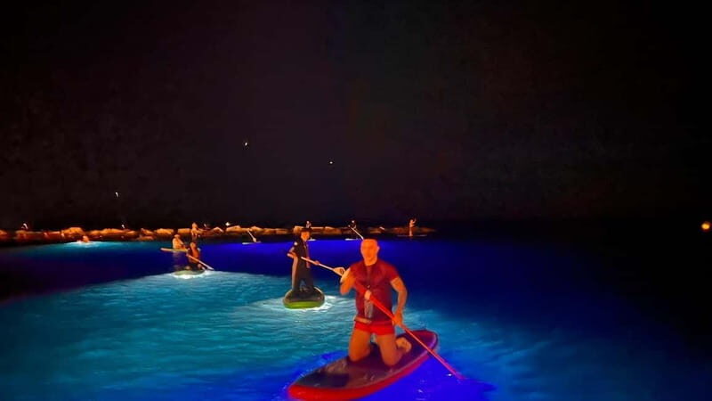 Paddle surf at night with light & drink -photos &videos - Introduction