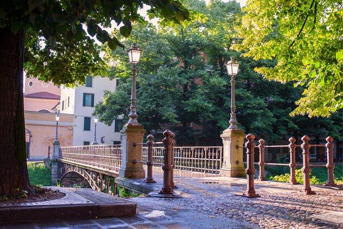 Padua Scavenger Hunt and Highlights Self-Guided Tour - Key Points