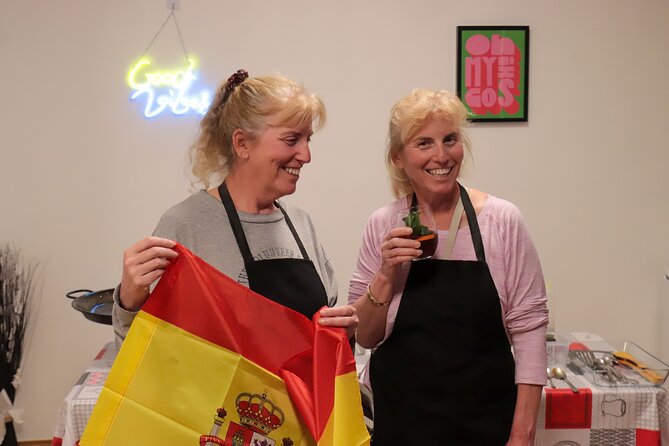Paella Workshop With Bottomless Sangria in Central Madrid - Friendly and Knowledgeable Hosts