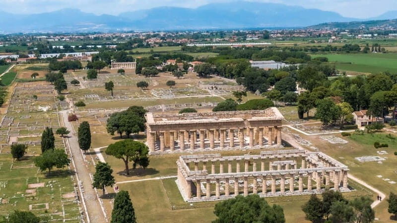 Paestum: powered paragliding flight over the temples - Practical Details and Value