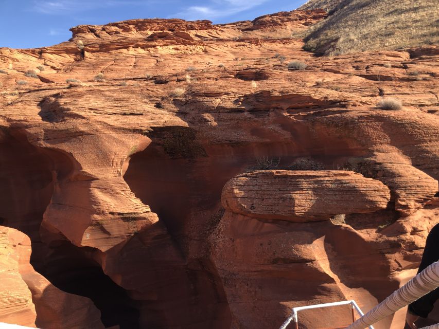 Page: Lower Antelope Canyon Tour With Trained Navajo Guide - Safety Measures and Emergency Ladders